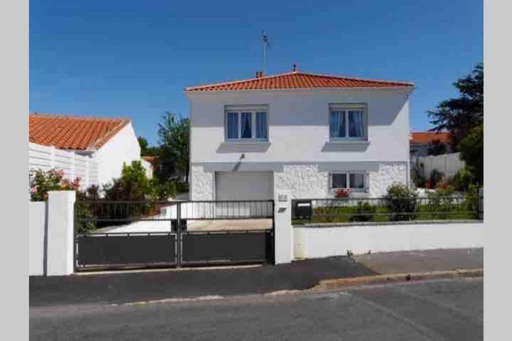 Charmante Maison Idealement Situee Saint-Gilles-Croix-de-Vie Zewnętrze zdjęcie